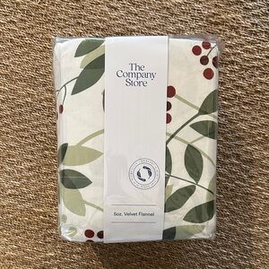 The Company Store Velvet Flannel Sheet Set with Berries and Leaves - king size